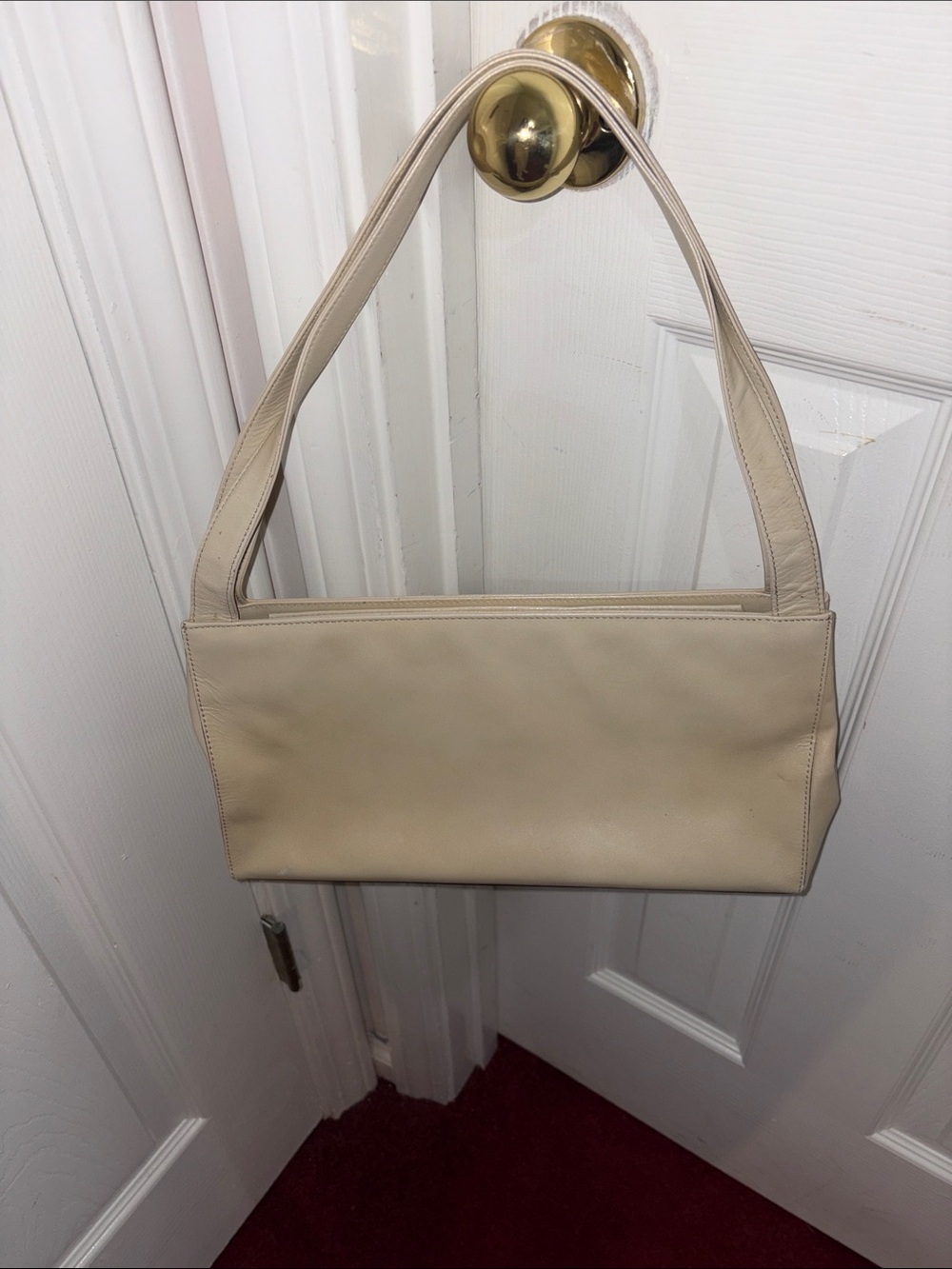 Kenneth Cole Cream Leather Shoulder Bag - Picture 6 of 6